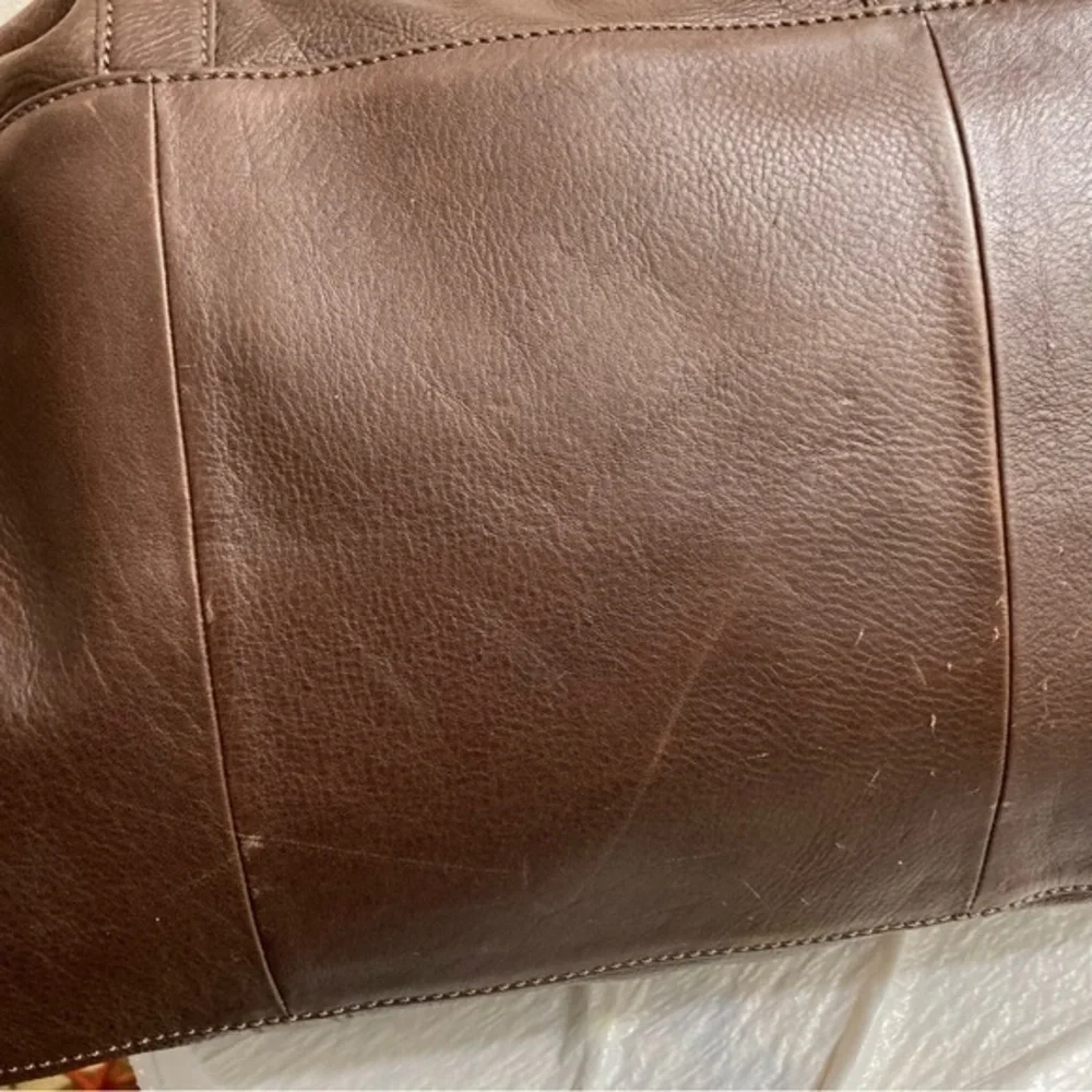Fossil brown leather duffle travel bag unisex awesome